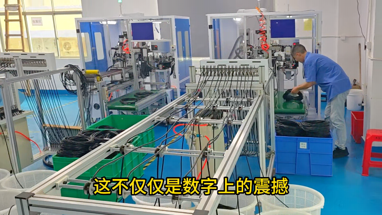 「視頻」密封圈粘接機(jī)一小時(shí)狂造4000條？這樣的生產(chǎn)速度你見過嗎？